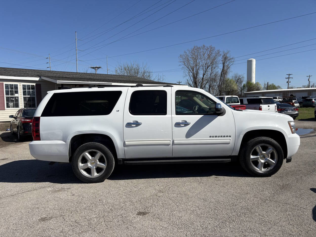 Used 2013 Chevrolet Suburban LT w/ All-Star Edition RWD image 4