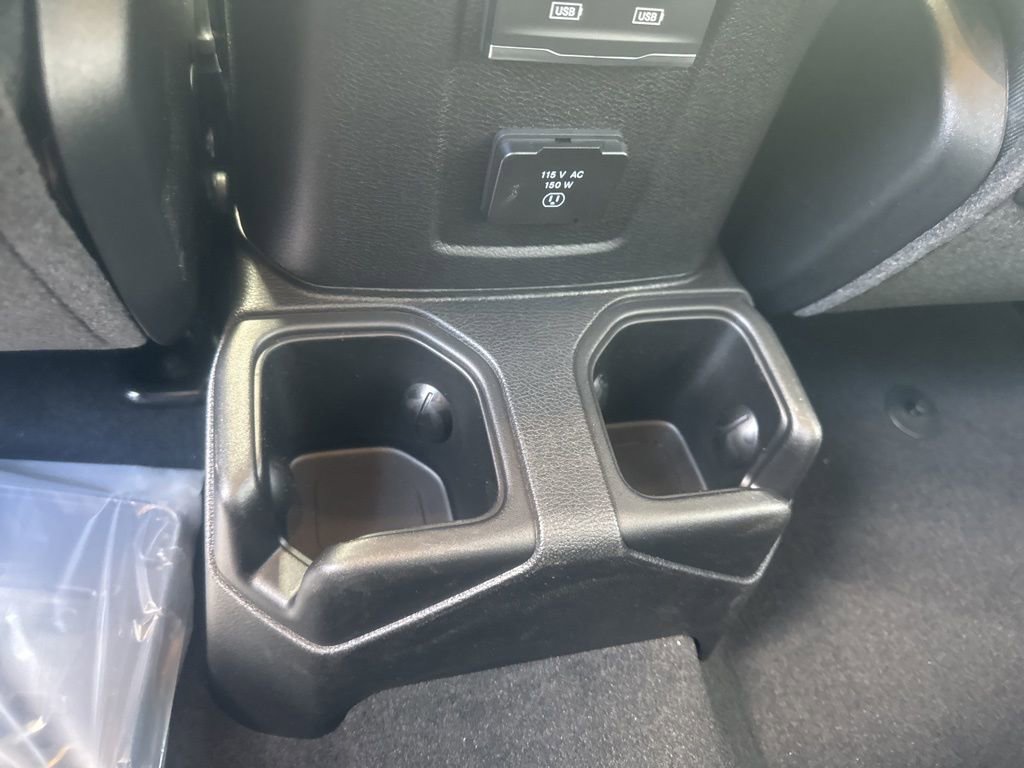 New 2026 Jeep Wrangler Rubicon w/ Xtreme 35 Tire Package image 35