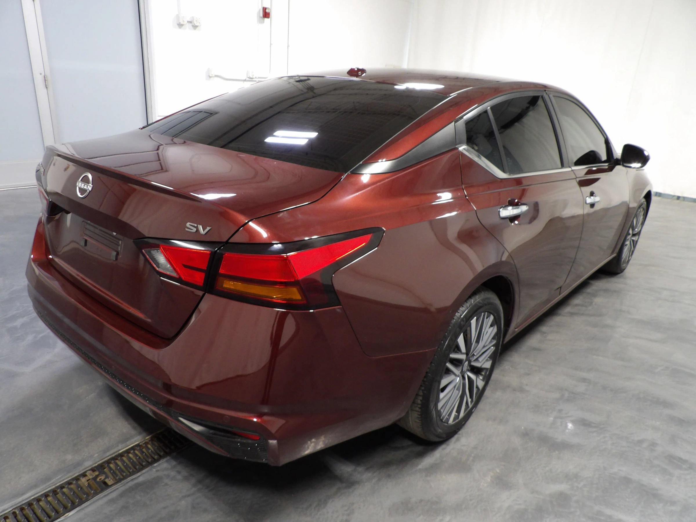 Used 2023 Nissan Altima 2.5 SV FWD image 4