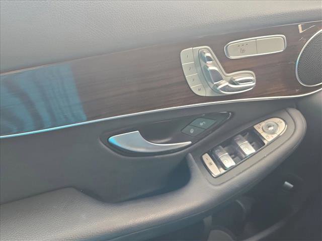 Used 2022 Mercedes-Benz GLC 300 4MATIC image 22