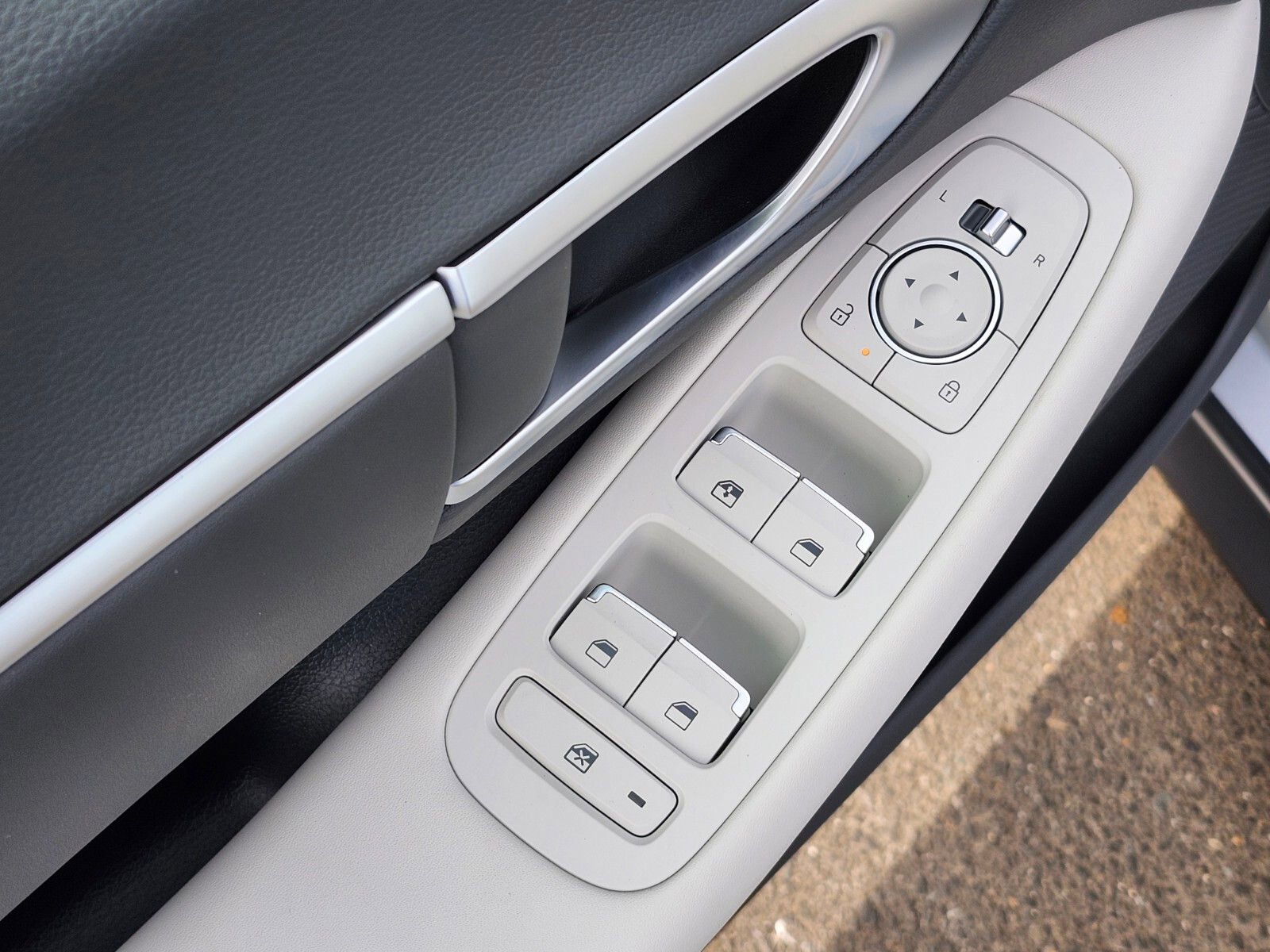 New 2026 Hyundai Sonata Blue FWD image 17