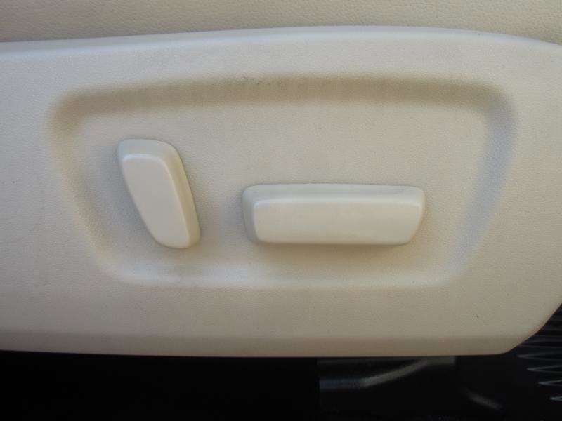 Used 2016 Toyota Highlander Limited Platinum image 24