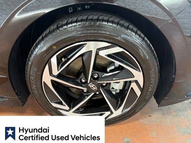 Certified 2026 Hyundai Sonata SEL AWD/4WD image 9