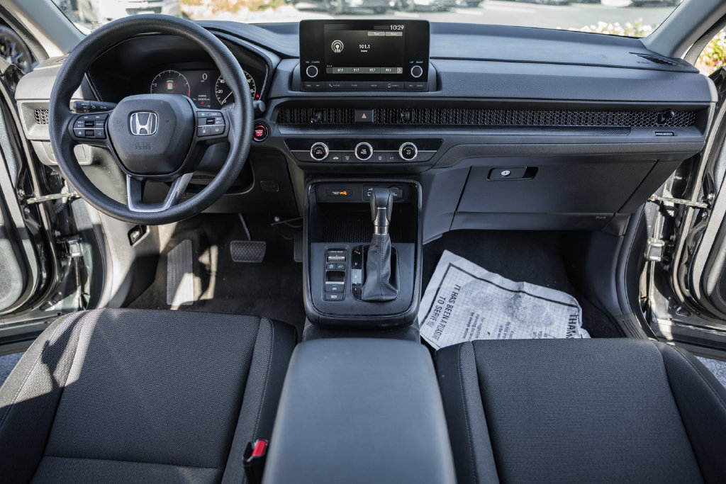Used 2023 Honda CR-V LX image 15