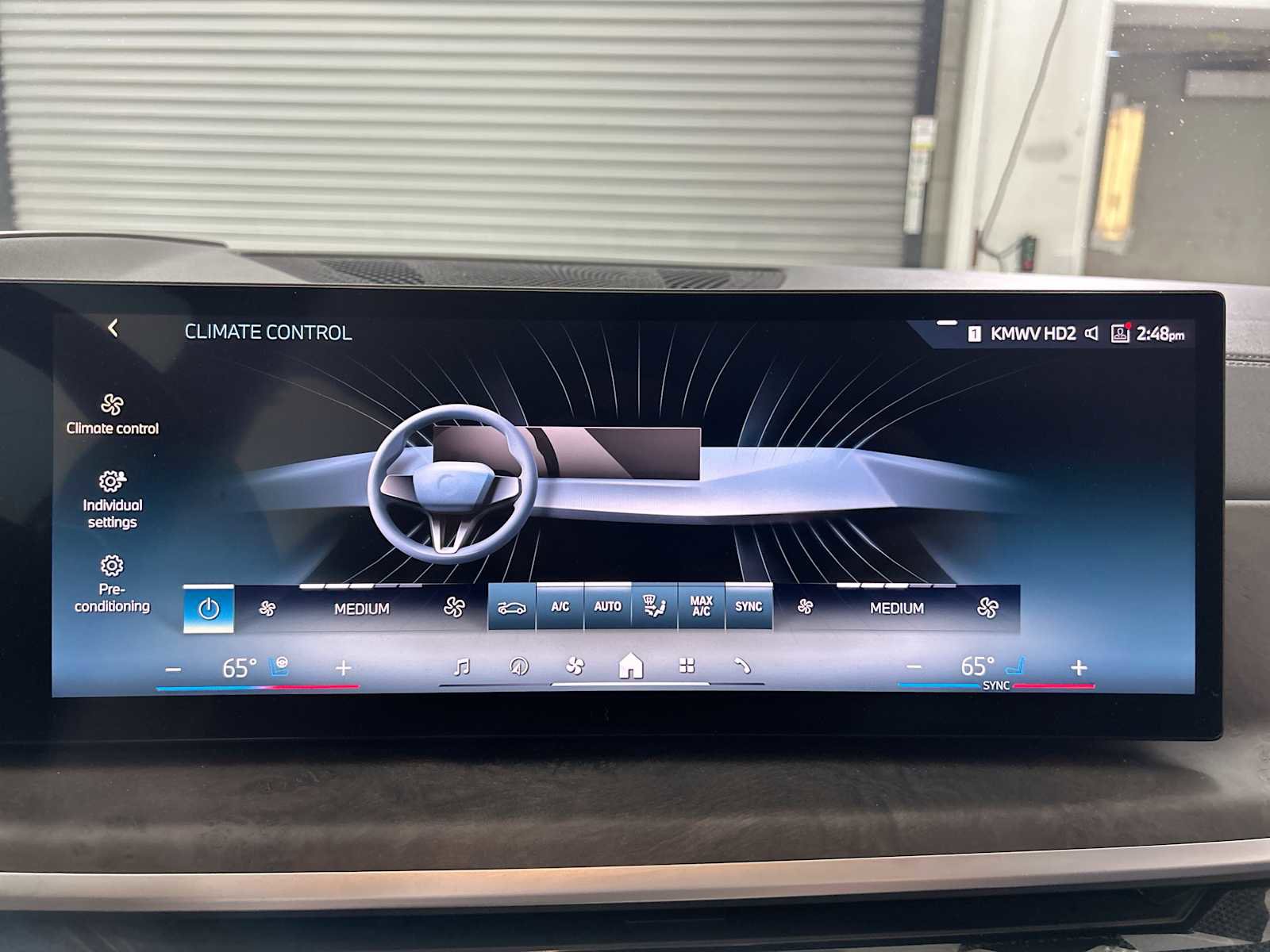 Used 2025 BMW X5 xDrive50e image 17