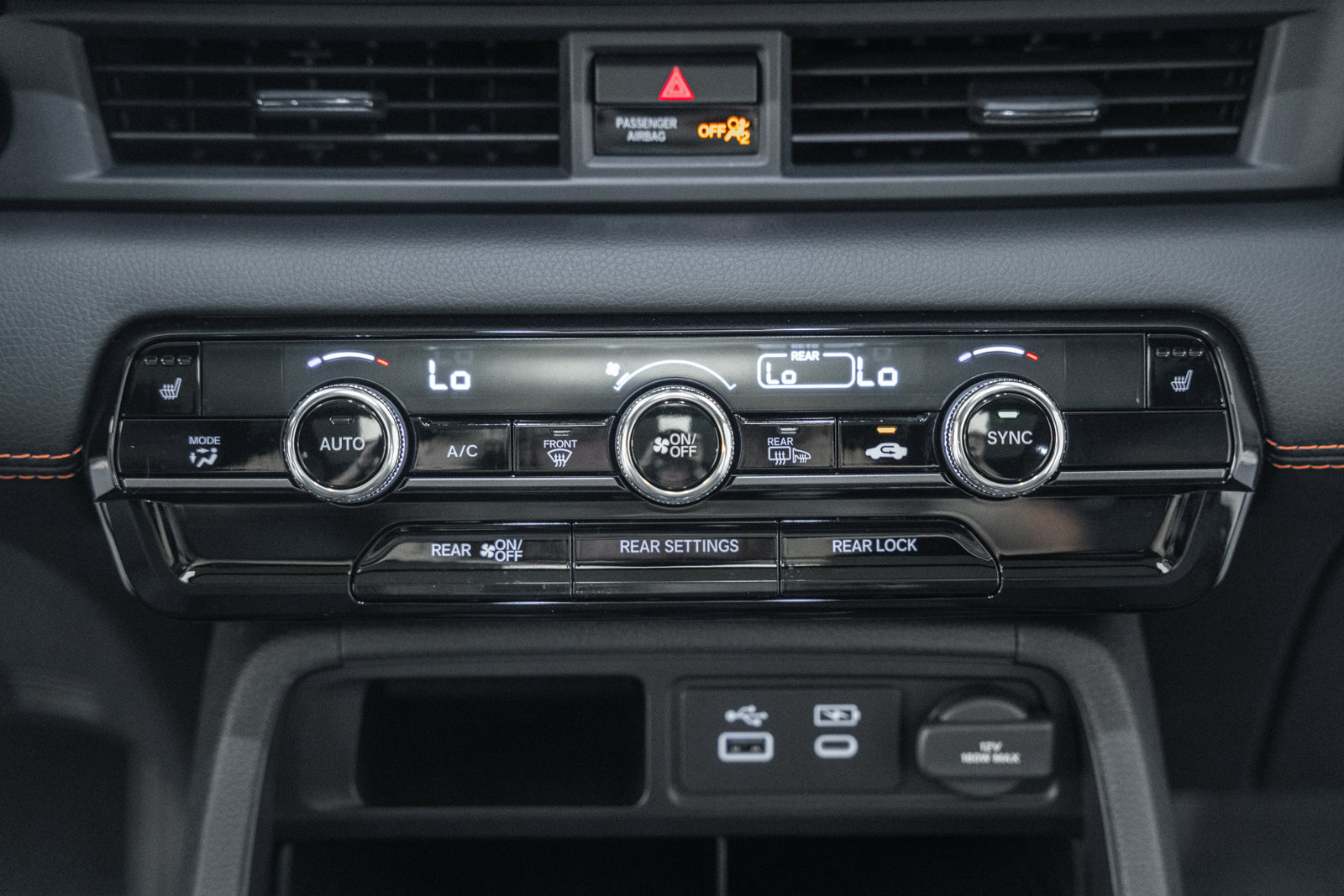 Used 2025 Honda Pilot TrailSport image 31