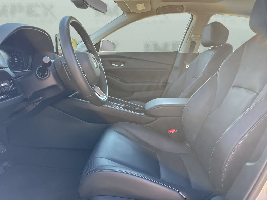 Used 2023 Honda Accord Touring image 9