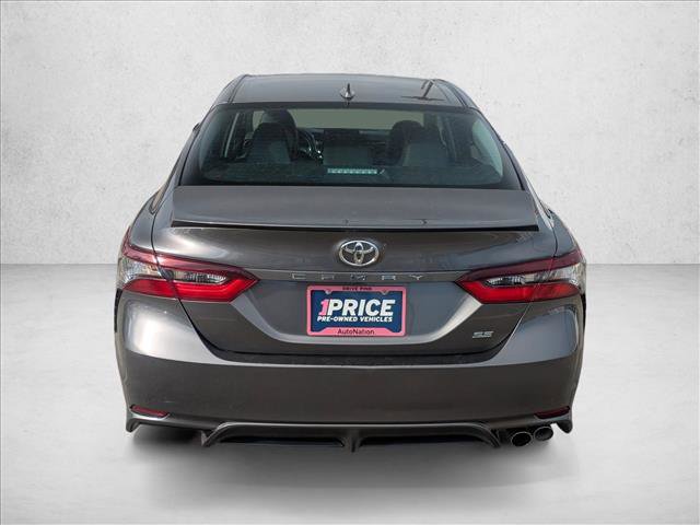 Used 2024 Toyota Camry SE image 6