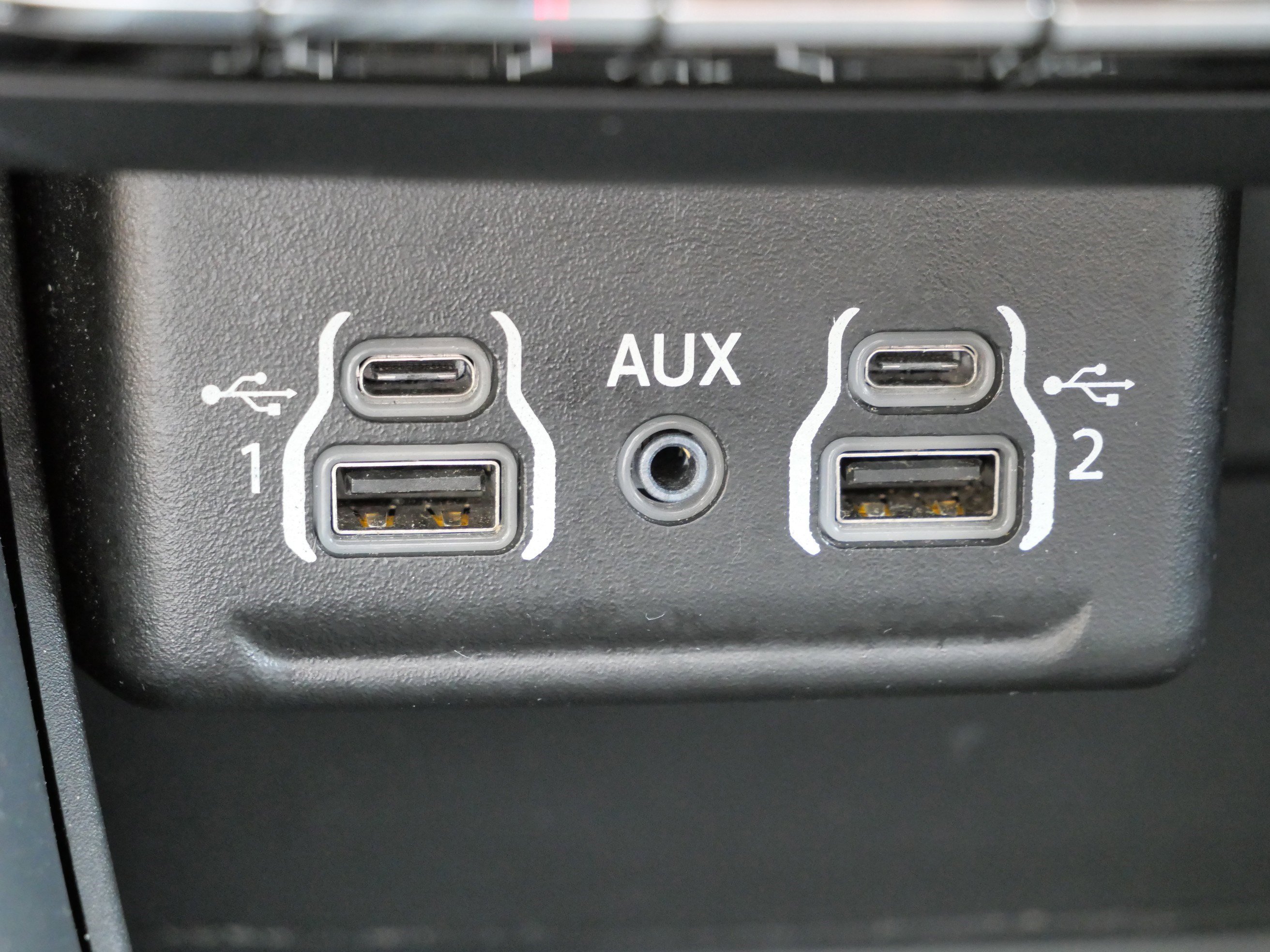 Used 2024 Dodge Durango GT image 27