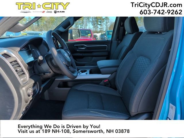 New 2026 RAM 1500 4x4 Crew Cab image 9