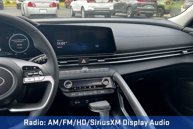 New 2025 Hyundai Elantra Limited FWD image 8