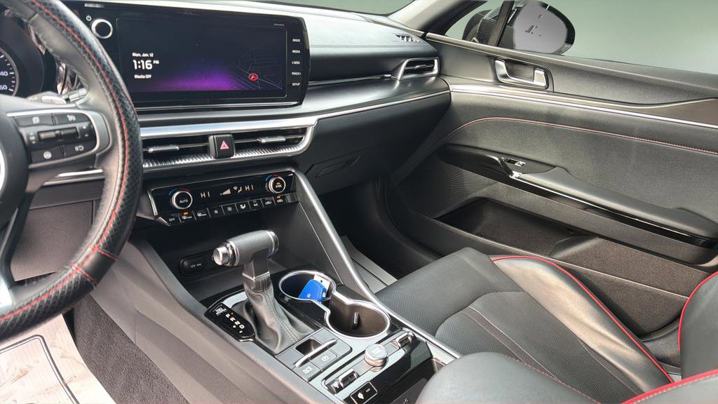 Used 2024 Kia K5 GT image 30