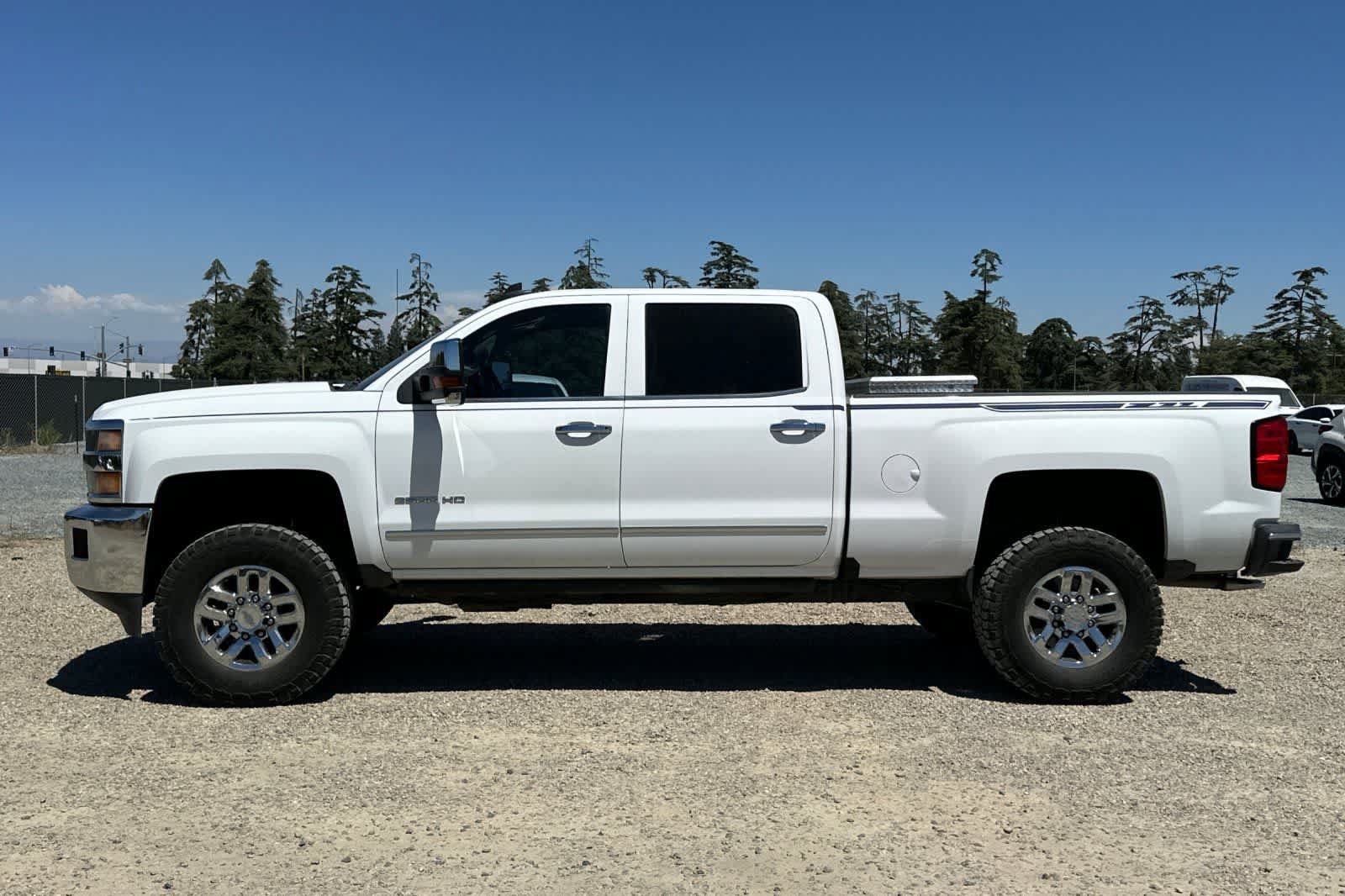 Used 2016 Chevrolet Silverado 2500 LTZ w/ LTZ Plus Package AWD/4WD image 6