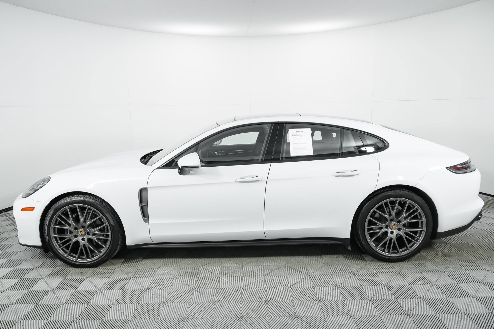 Used 2023 Porsche Panamera Platinum Edition RWD image 77