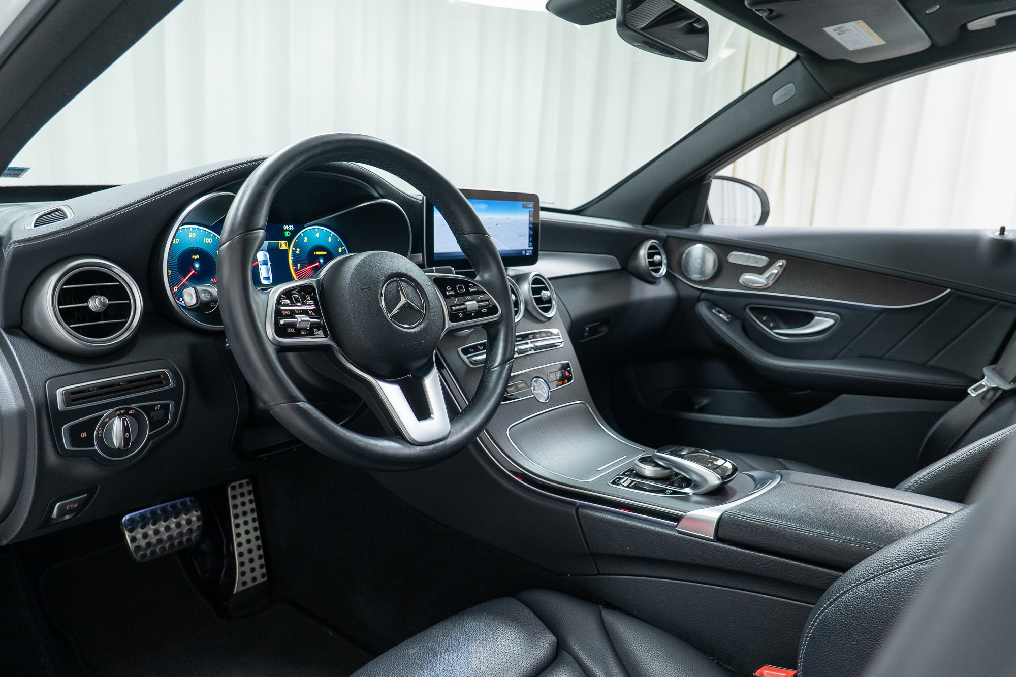 Used 2019 Mercedes-Benz C 300 4MATIC Sedan image 11