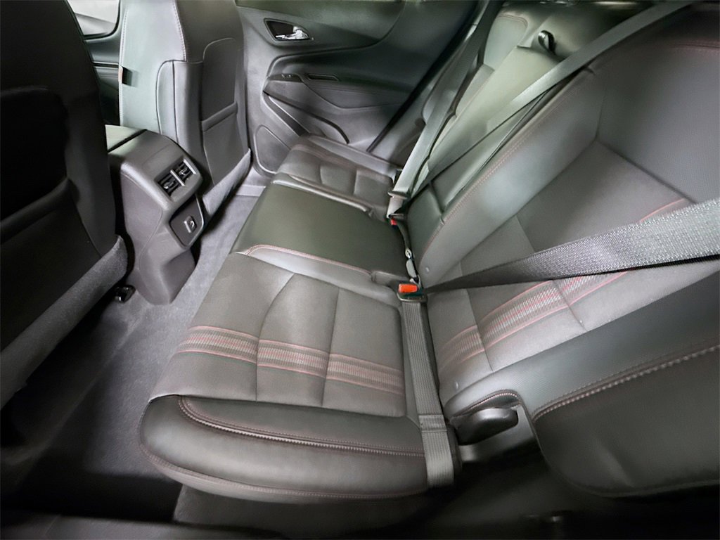 Used 2023 Chevrolet Equinox RS image 25