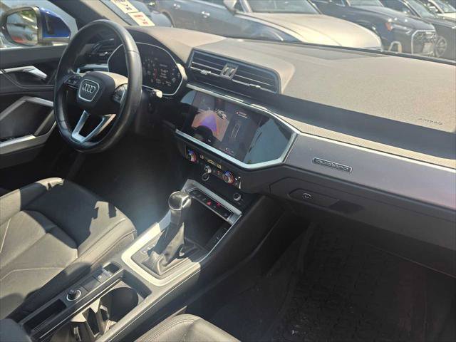 Used 2021 Audi Q3 2.0T Premium w/ Convenience Package AWD/4WD image 11