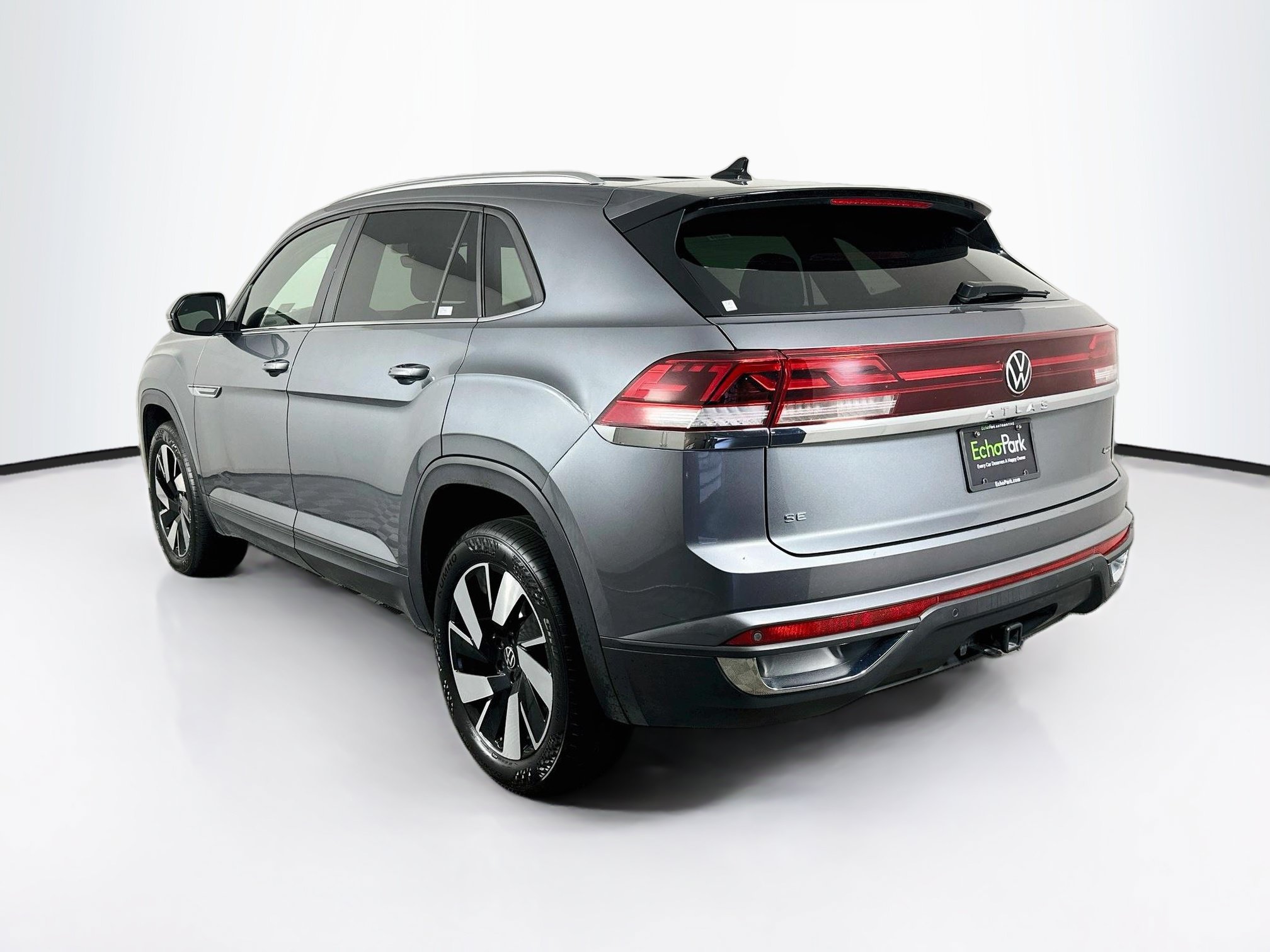 Used 2025 Volkswagen Atlas Cross Sport SE AWD/4WD image 5