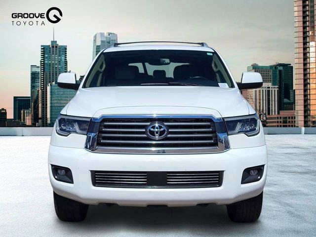 Used 2018 Toyota Sequoia SR5 w/ Premium Package image 9
