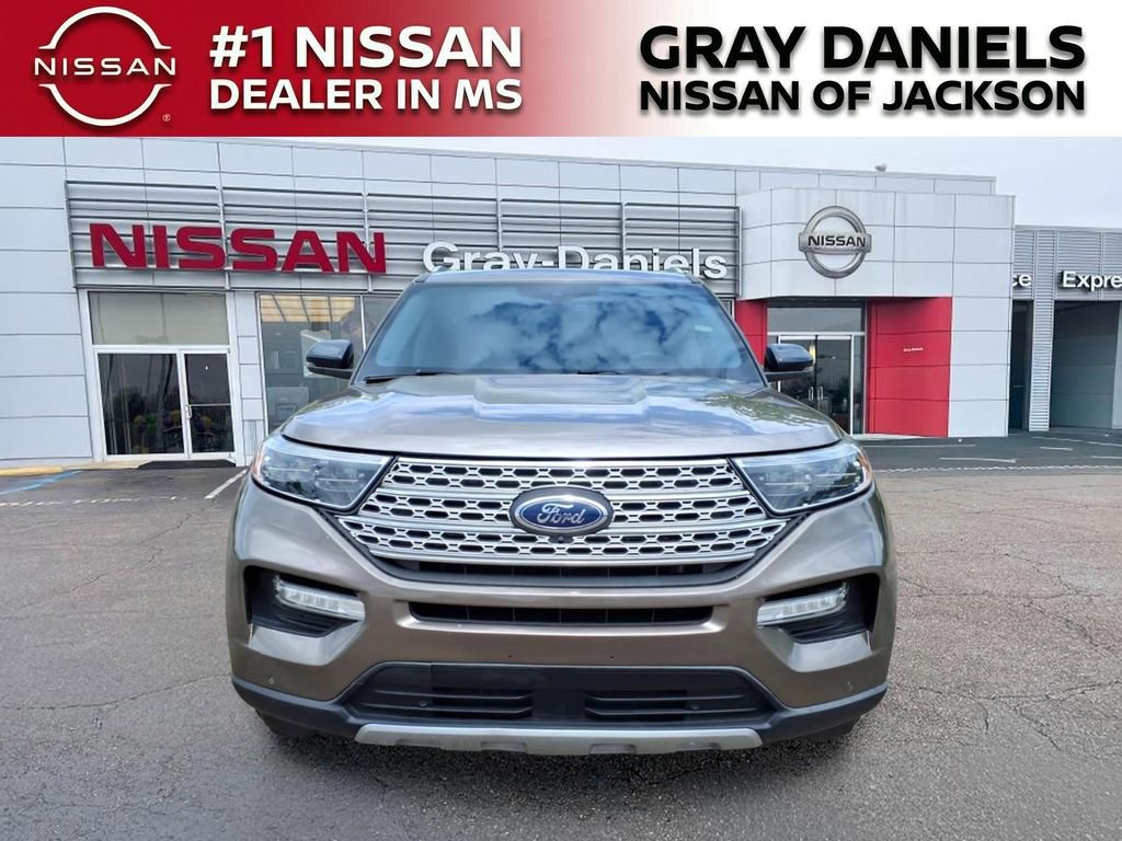 Used 2021 Ford Explorer Limited w/ Equipment Group 301A RWD image 2