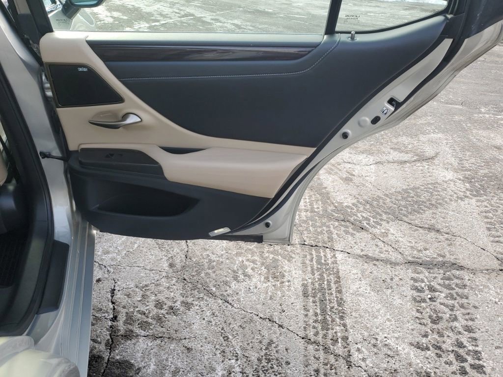 Used 2019 Lexus ES 350 Luxury image 29