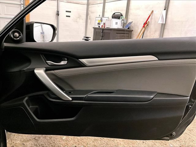 Used 2017 Honda Civic Touring image 23