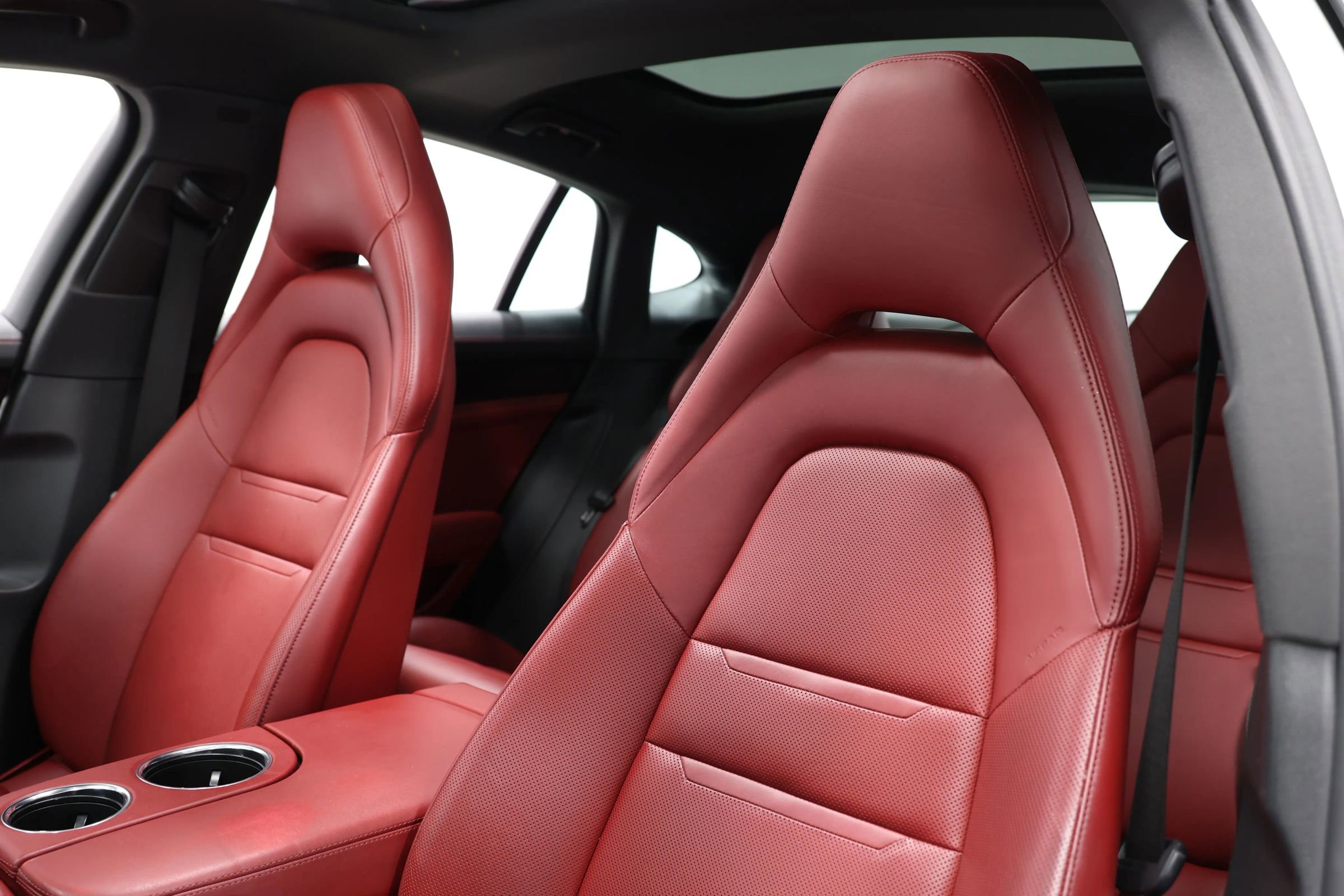 Used 2019 Porsche Panamera 4 AWD/4WD image 19