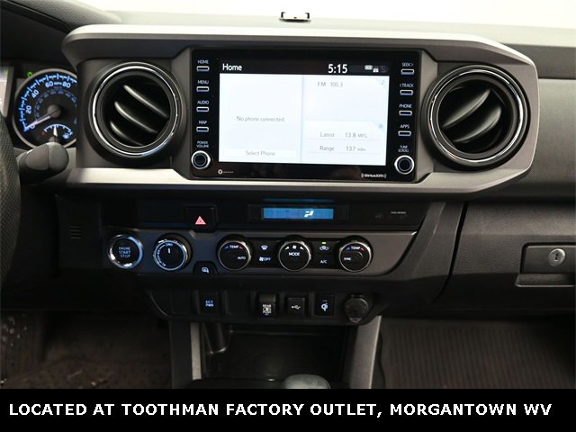 Used 2022 Toyota Tacoma TRD Off-Road image 16