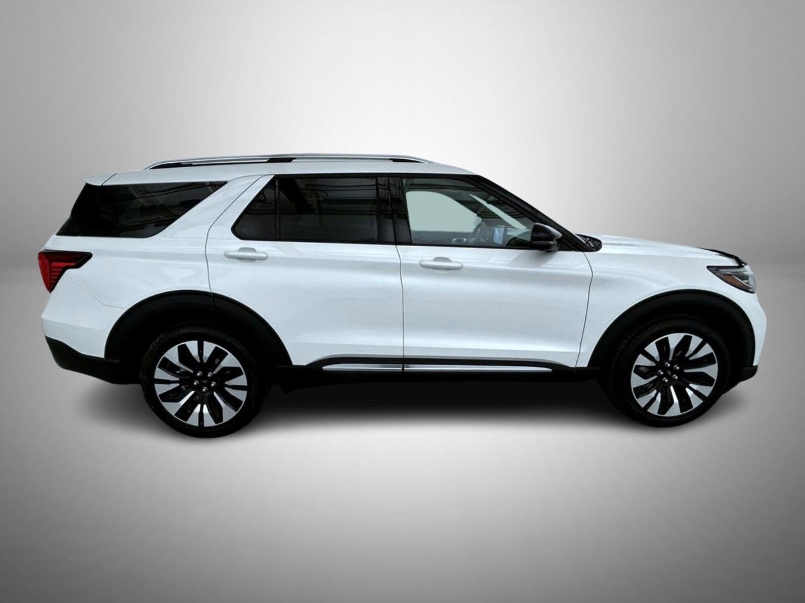 Used 2025 Ford Explorer Platinum w/ LUX Leather Package image 4