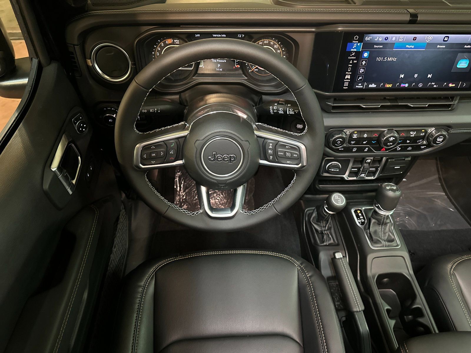 New 2025 Jeep Wrangler Sahara w/ Safety Group AWD/4WD image 13