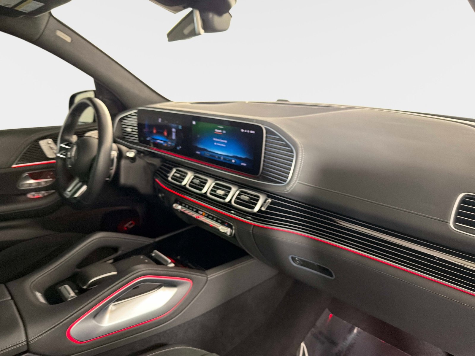 Used 2024 Mercedes-Benz GLS 63 AMG 4MATIC image 26