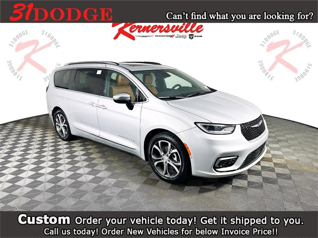 New 2026 Chrysler Pacifica Pinnacle