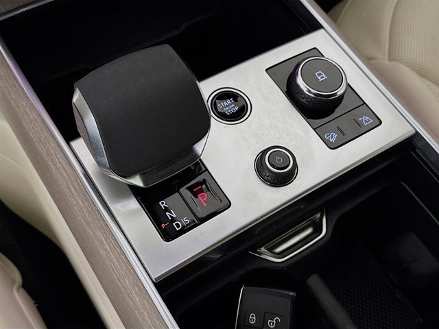 Certified 2023 Land Rover Range Rover Long Wheelbase SE image 19