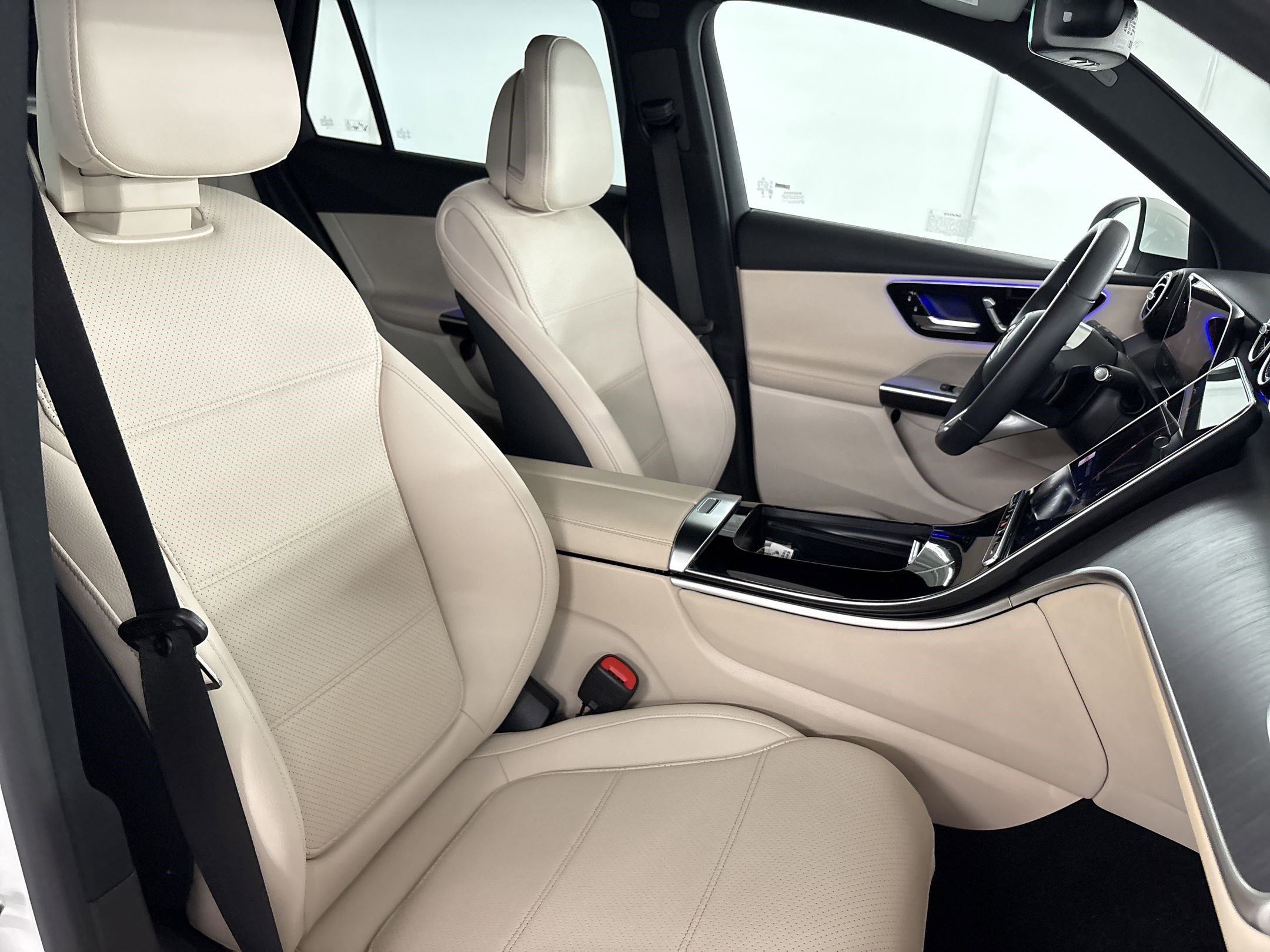 Certified 2025 Mercedes-Benz GLC 350e 4MATIC image 31