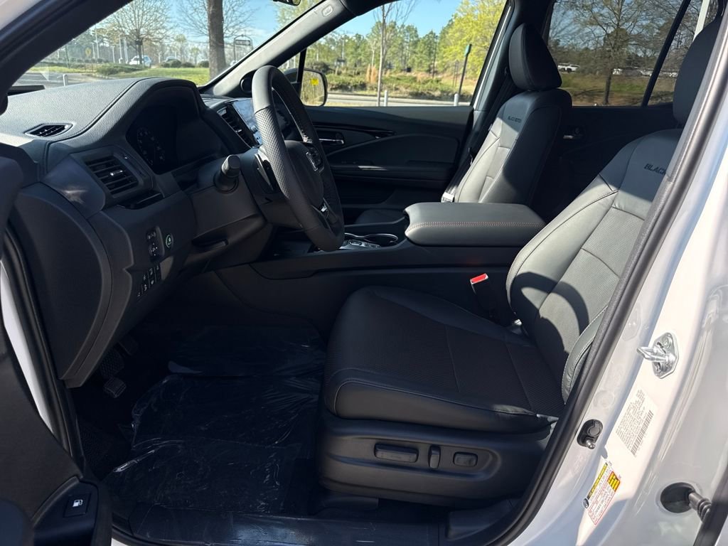 New 2026 Honda Ridgeline Black Edition image 11