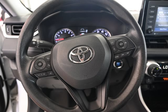 Used 2022 Toyota RAV4 XLE AWD/4WD image 22