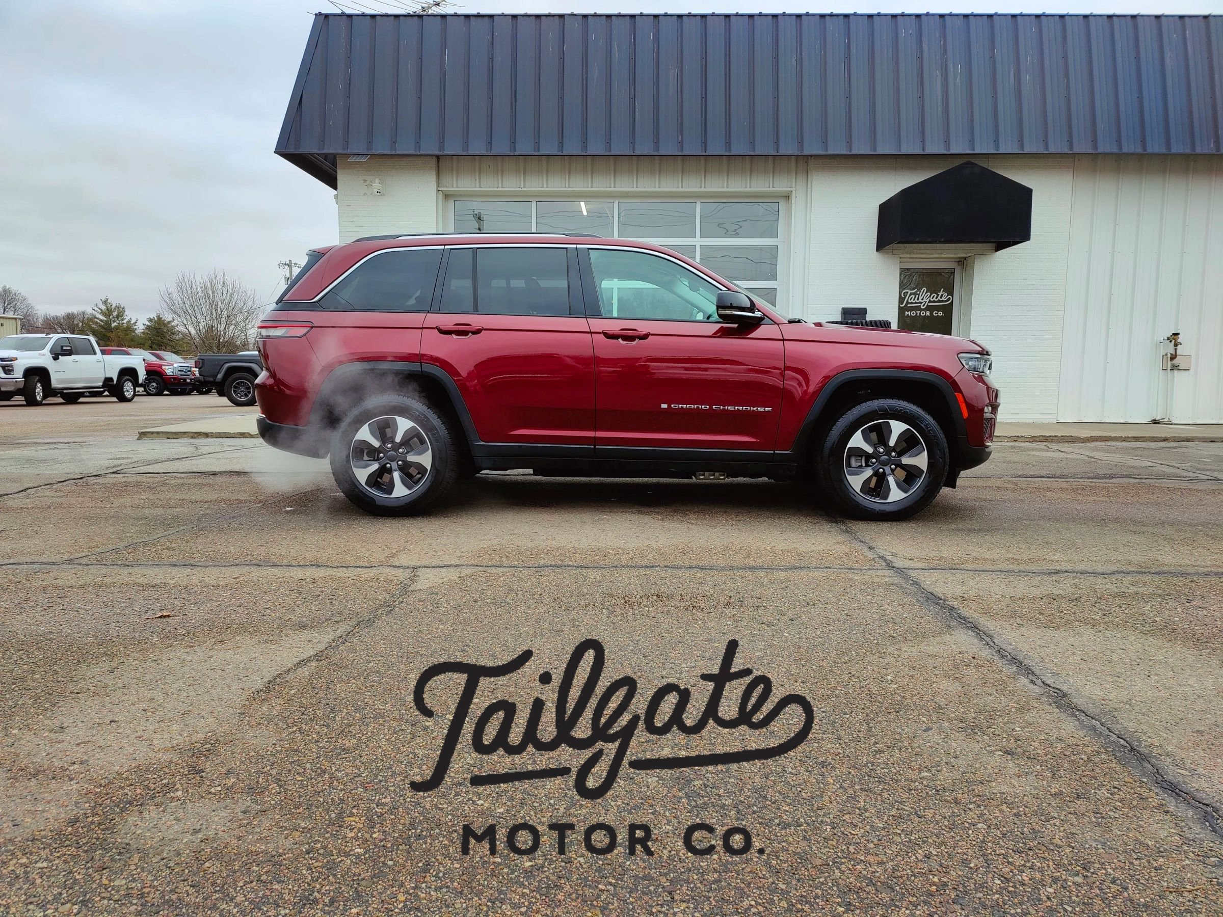 Used 2024 Jeep Grand Cherokee Limited 4xe AWD/4WD image 1
