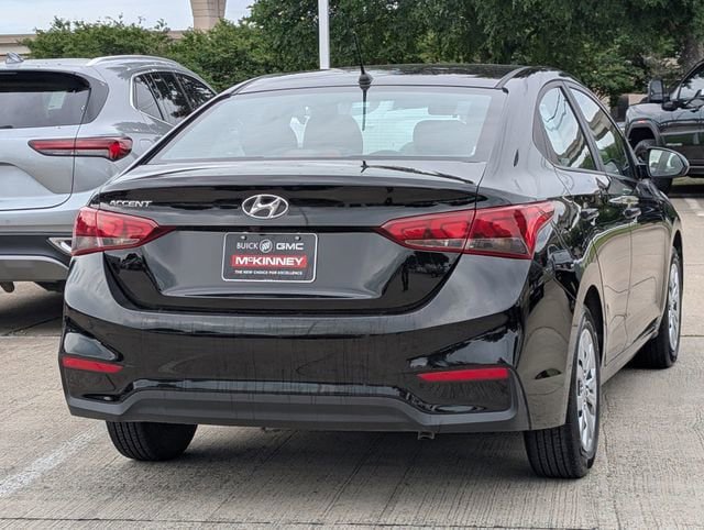 Used 2022 Hyundai Accent SE FWD image 4