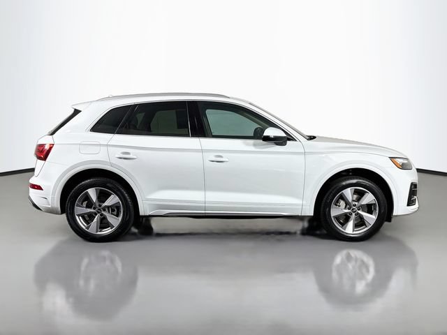 Used 2023 Audi Q5 2.0T Premium w/ Convenience Package AWD/4WD image 8