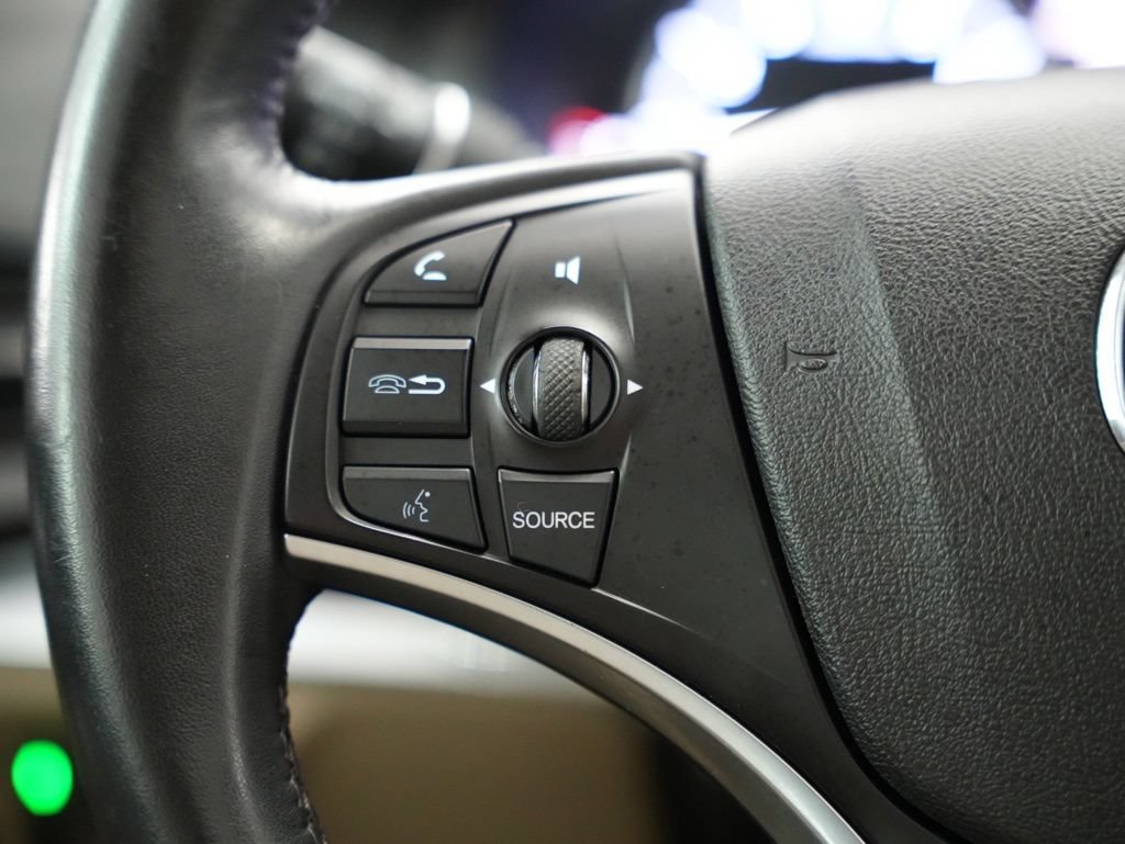Used 2017 Acura MDX FWD image 12