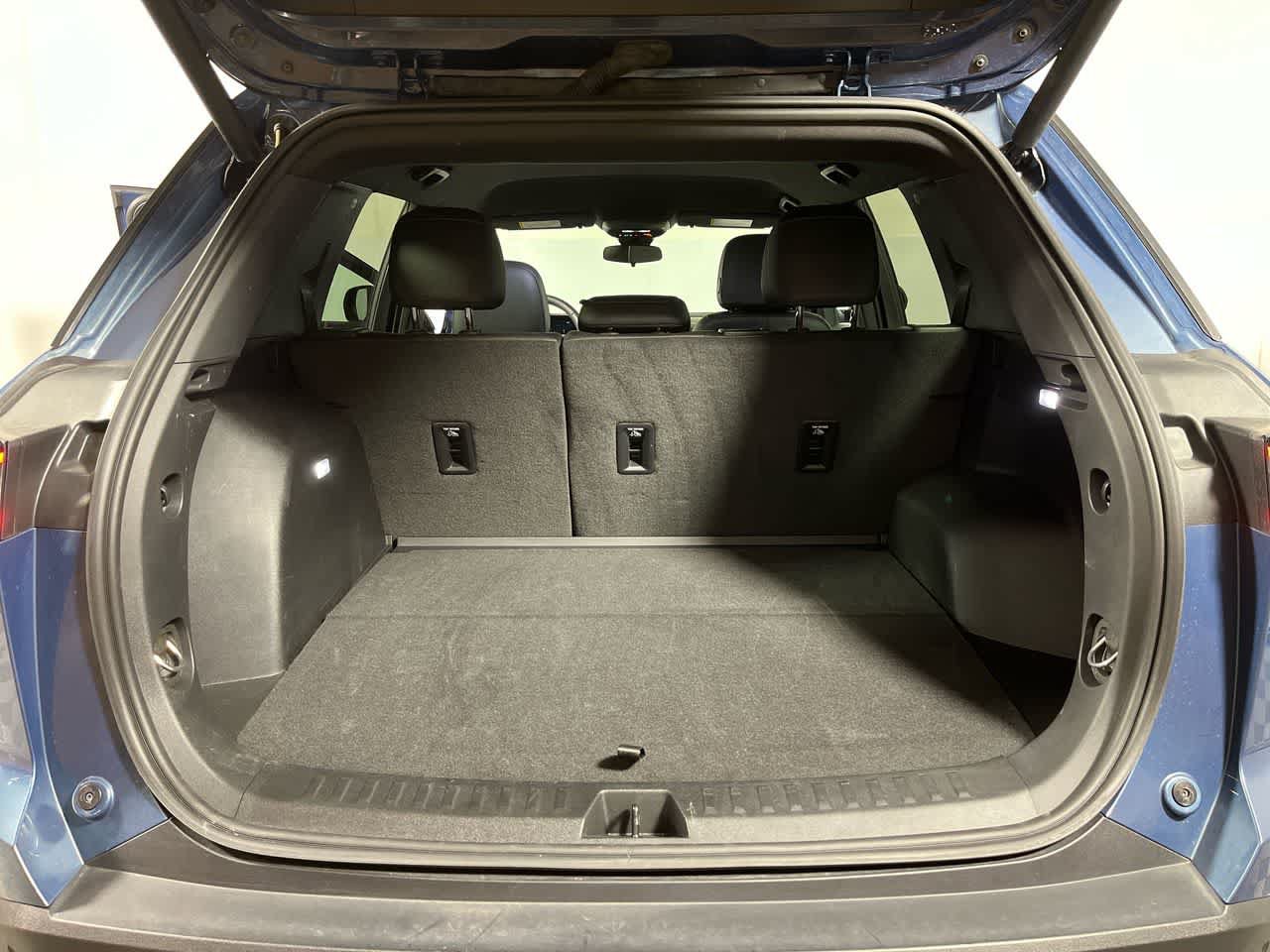 Used 2025 Chevrolet Equinox LT w/ Convenience Package II FWD image 28