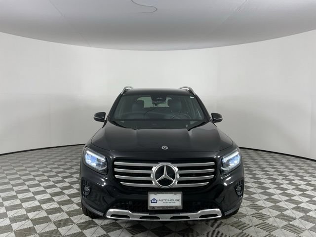 Used 2025 Mercedes-Benz GLB 250 image 2