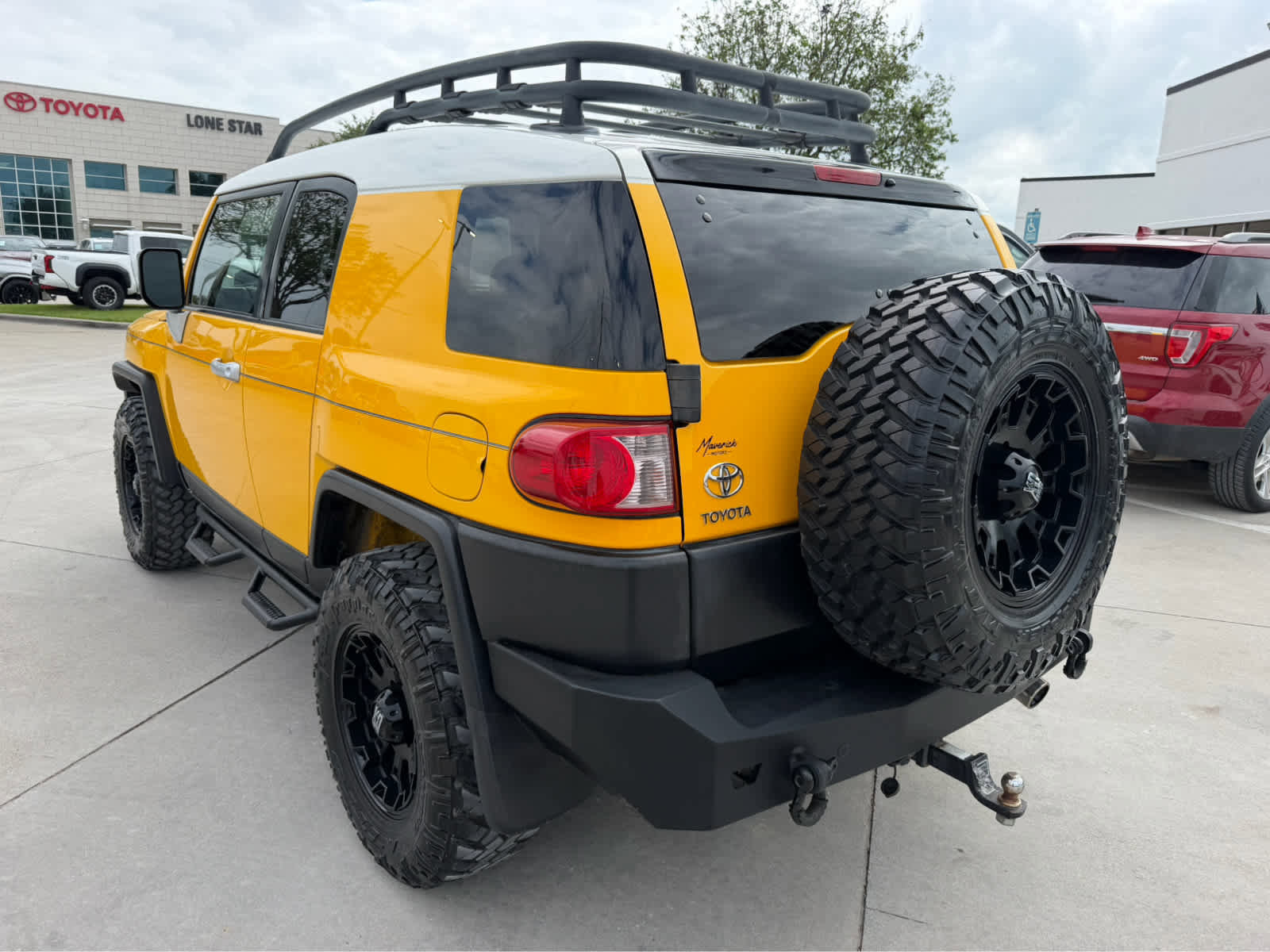 Used 2007 Toyota FJ Cruiser 4WD image 2