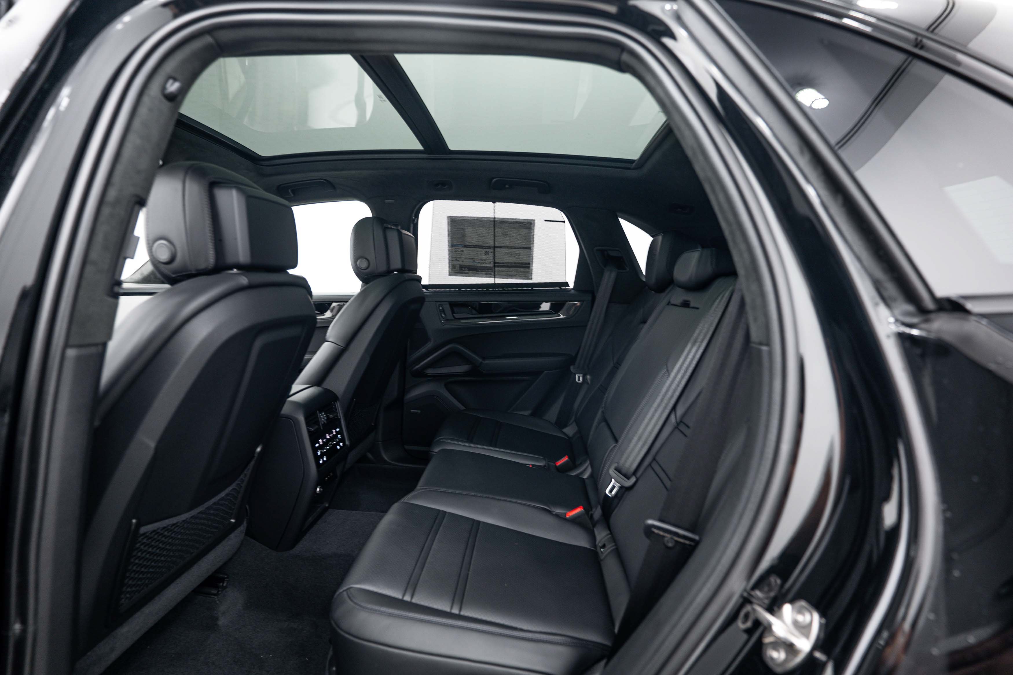 New 2026 Porsche Cayenne GTS AWD/4WD image 23