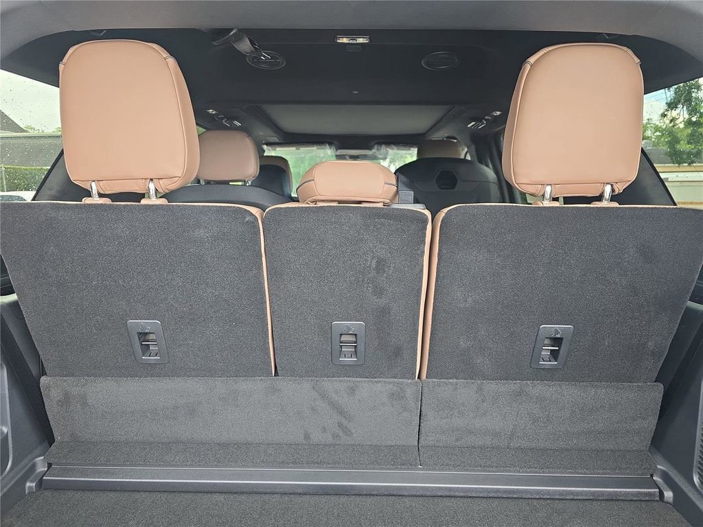 New 2026 Lincoln Navigator Black Label AWD/4WD image 11