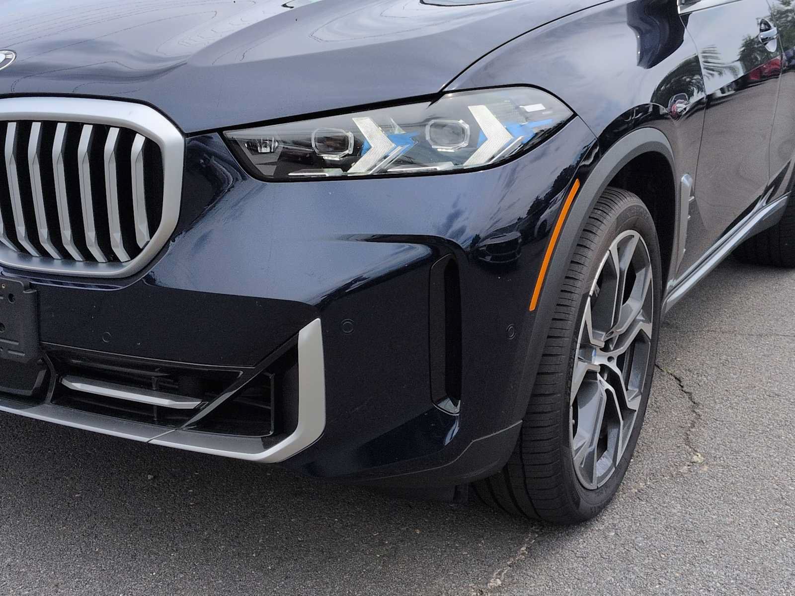 Used 2026 BMW X5 xDrive40i w/ Climate Comfort Package AWD/4WD image 11