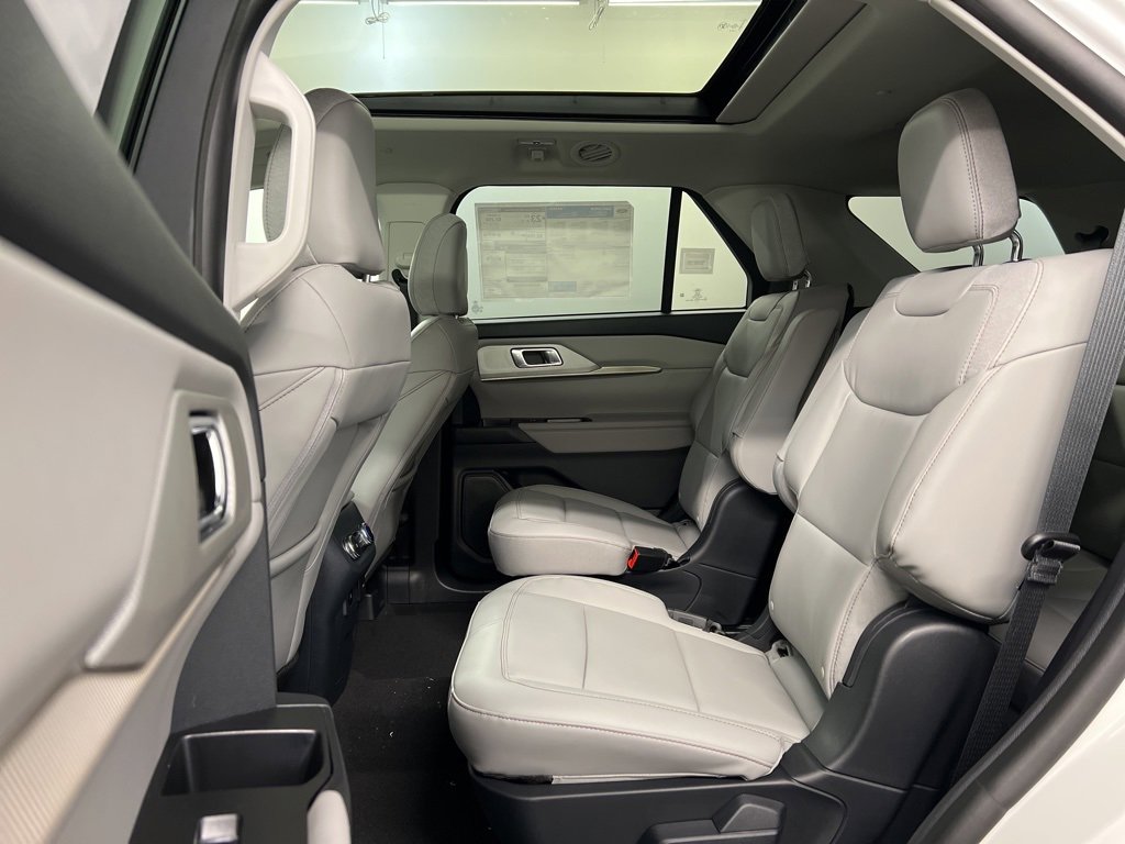New 2026 Ford Explorer Active w/ Active Comfort Package image 31