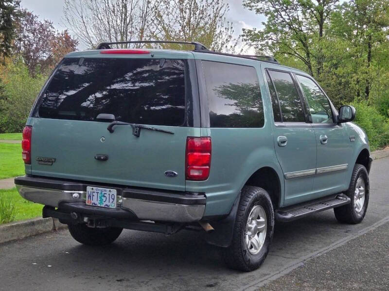 Used 1998 Ford Expedition XLT AWD/4WD image 1