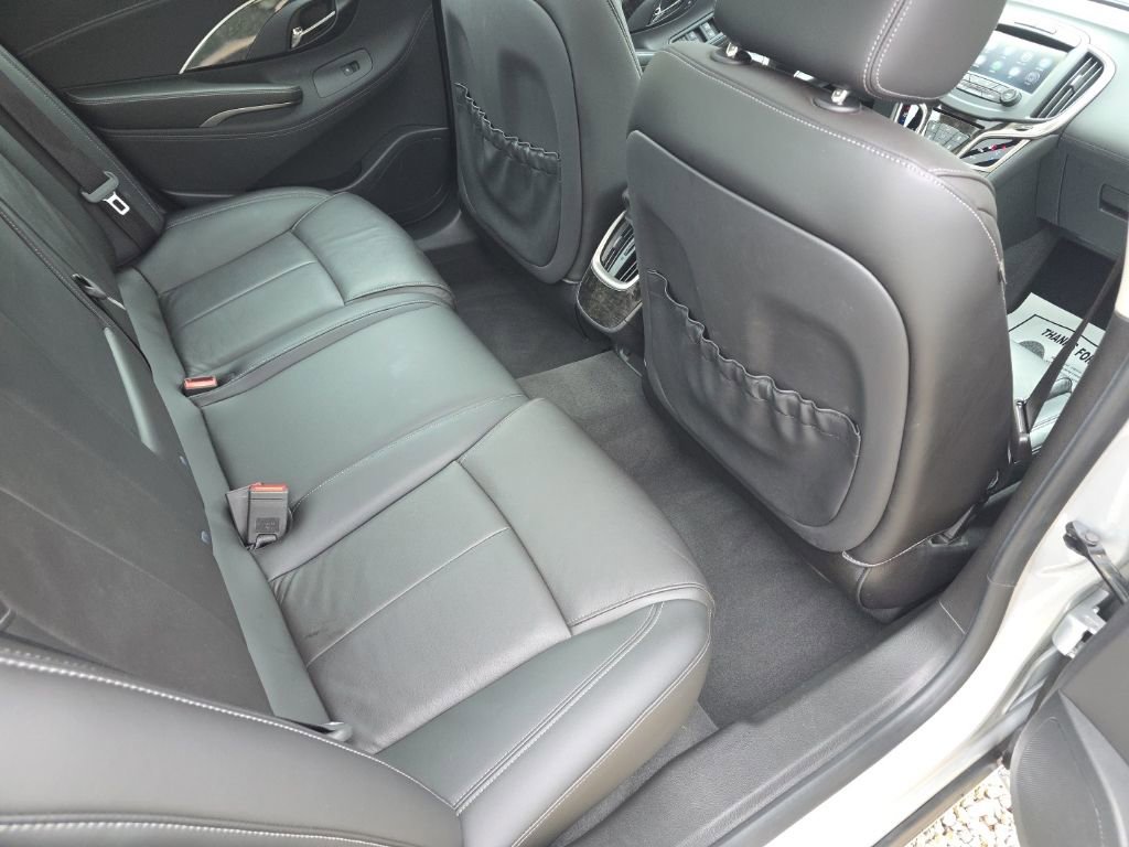 Used 2015 Buick LaCrosse Leather image 16