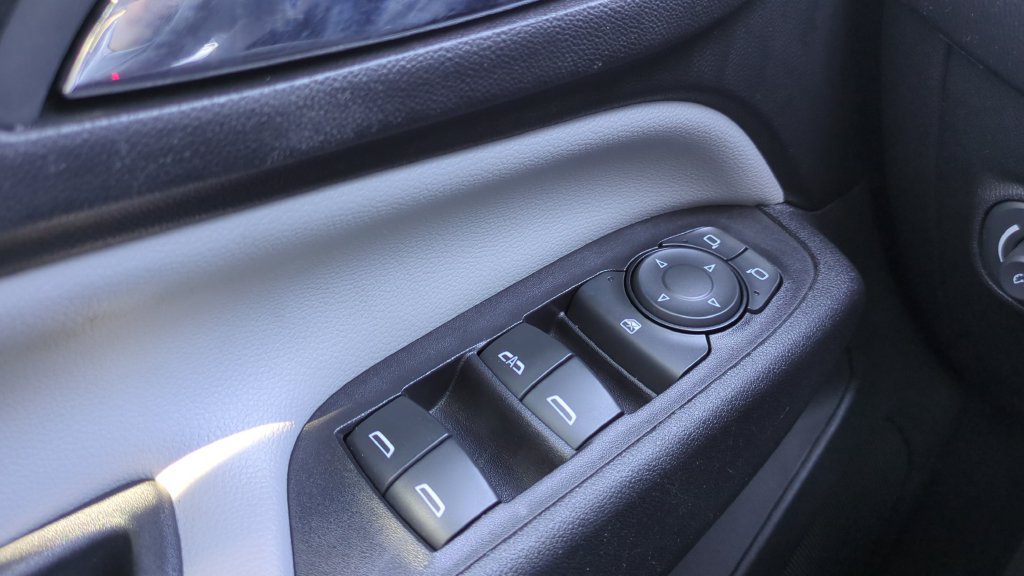 Used 2020 Chevrolet Equinox LS w/ LS Convenience Package FWD image 18